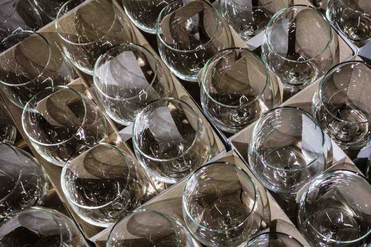 How to Pack Wine Glasses for Moving Starving Students